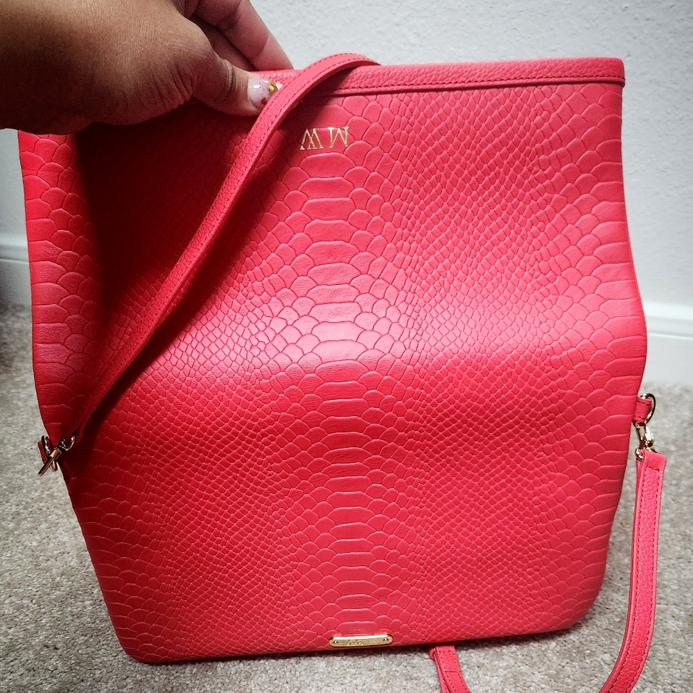 Wristlet / Clutch - Picture 3 of 11